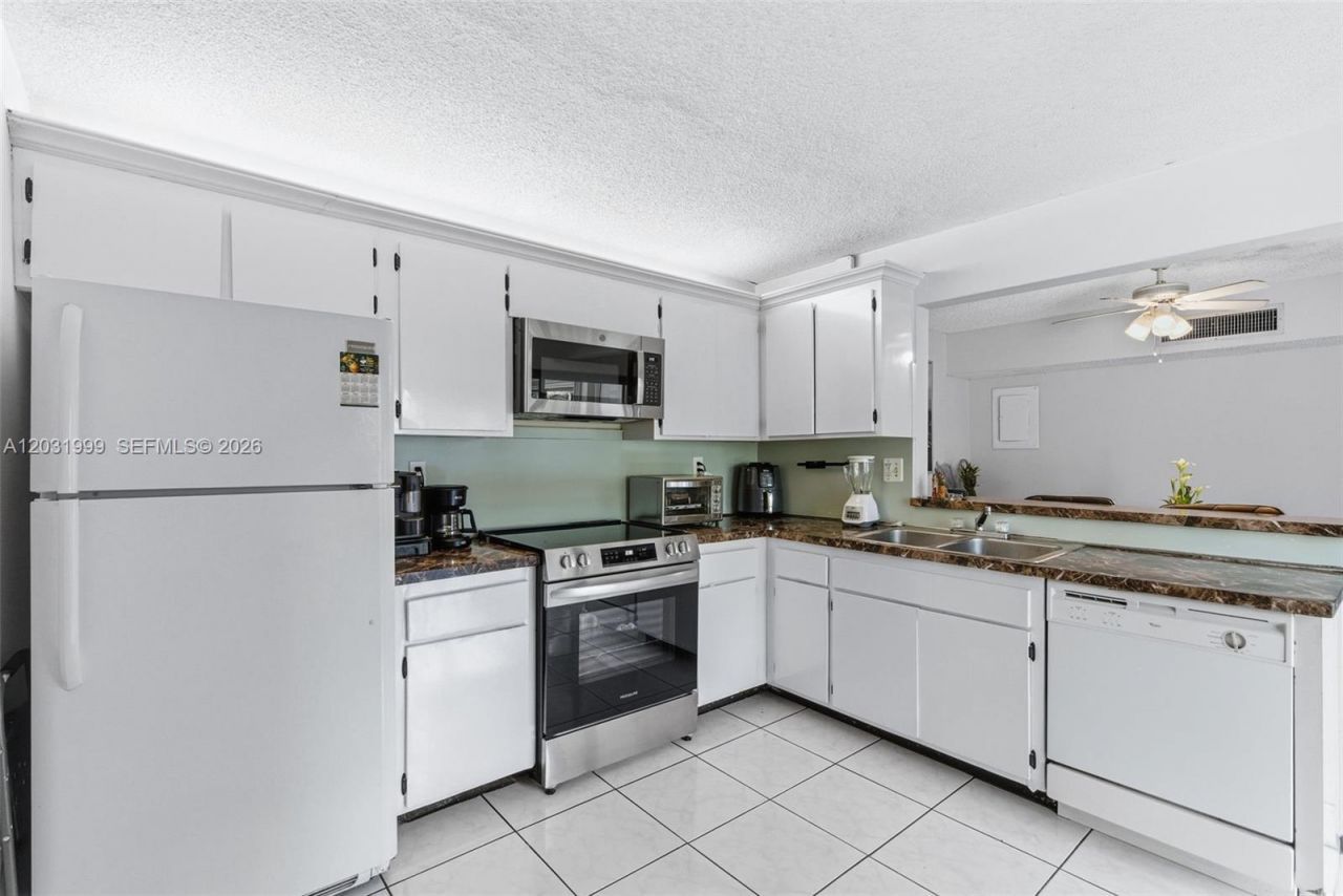 4726 SW 67th Ave , Unit F6, Miami, FL 33155 Photo