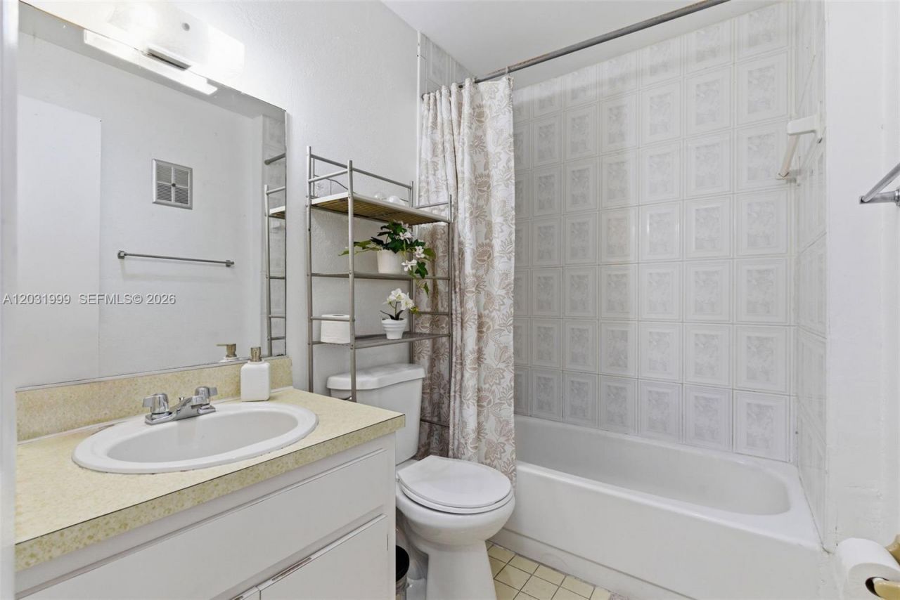4726 SW 67th Ave , Unit F6, Miami, FL 33155 Photo