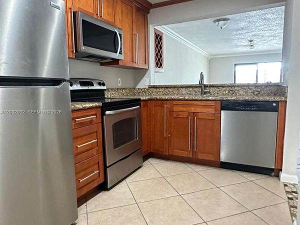 851 NE 207th Ter , Unit 6-202, Miami, FL 33179
