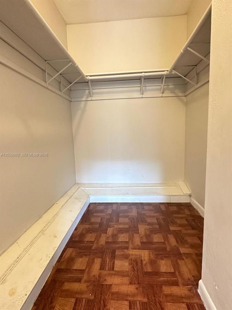 851 NE 207th Ter , Unit 6-202, Miami, FL 33179 Photo