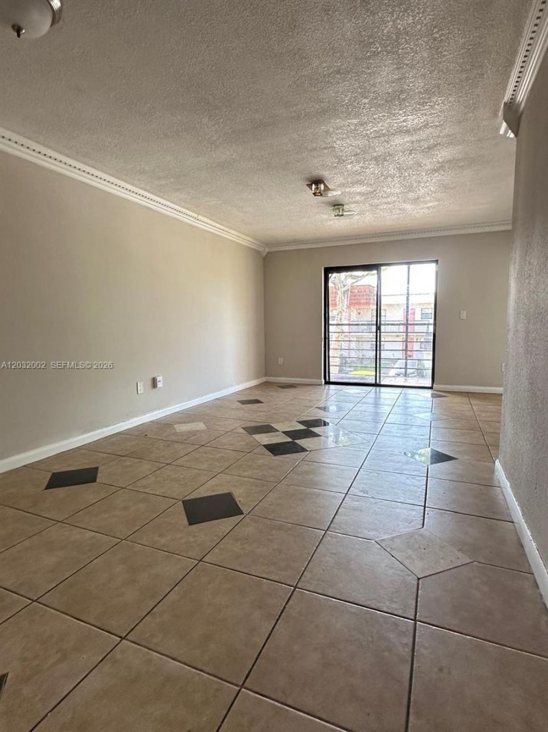 851 NE 207th Ter , Unit 6-202, Miami, FL 33179 Photo
