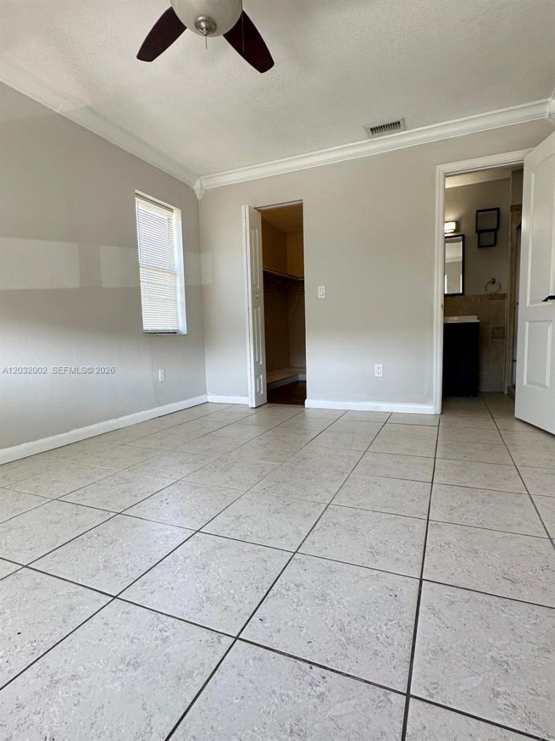 851 NE 207th Ter , Unit 6-202, Miami, FL 33179 Photo