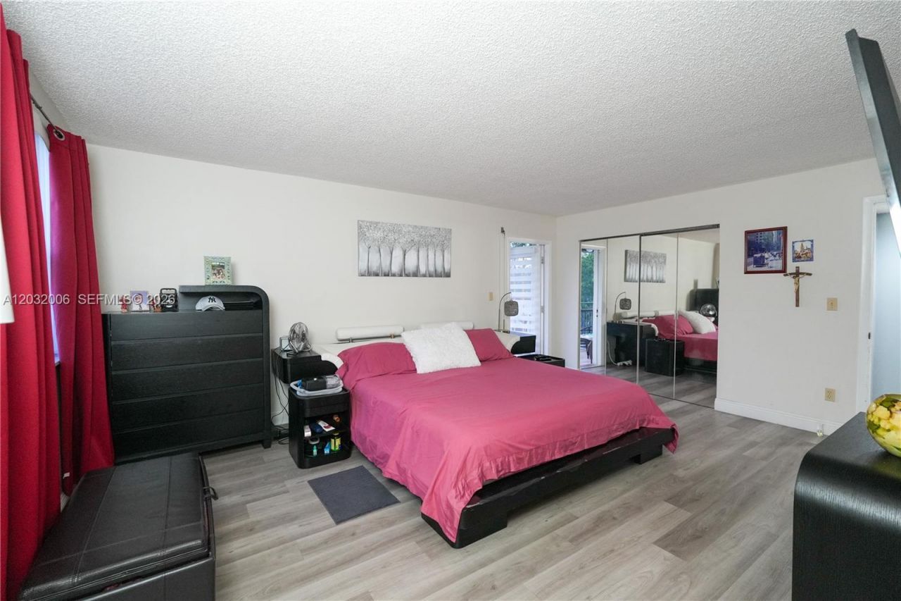 16051 Blatt Blvd , Unit 401, Weston, FL 33326 Photo
