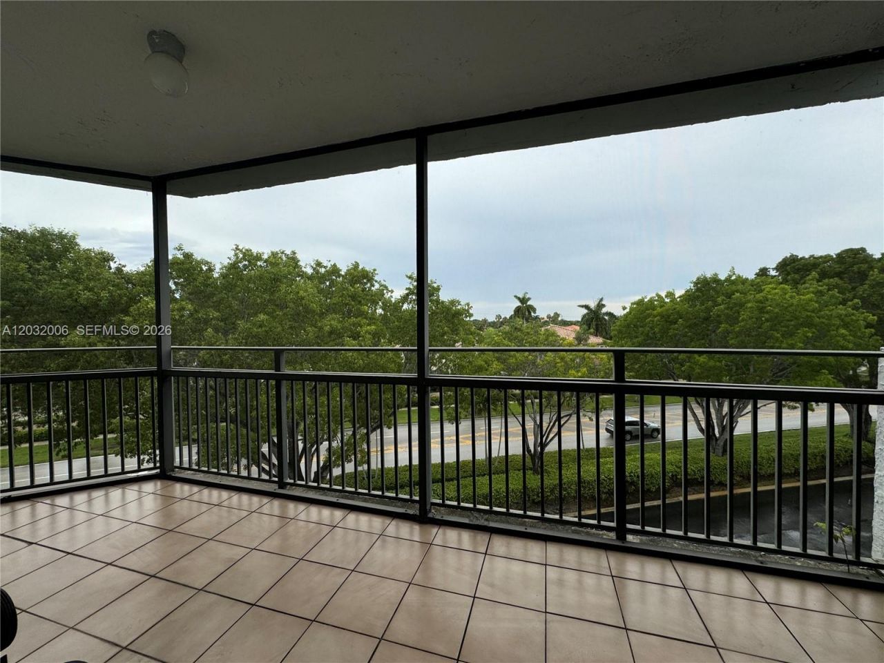 16051 Blatt Blvd , Unit 401, Weston, FL 33326 Photo
