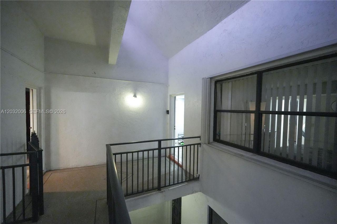 16051 Blatt Blvd , Unit 401, Weston, FL 33326 Photo
