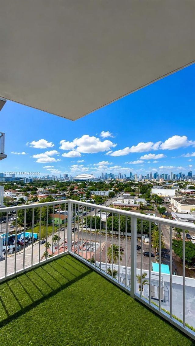 1 Glen Royal Pkwy , Unit 1210, Miami, FL 33125 Photo