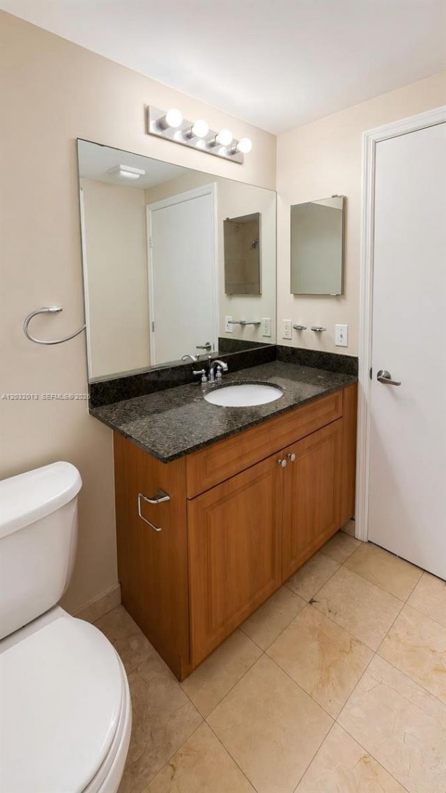 1 Glen Royal Pkwy , Unit 1210, Miami, FL 33125 Photo