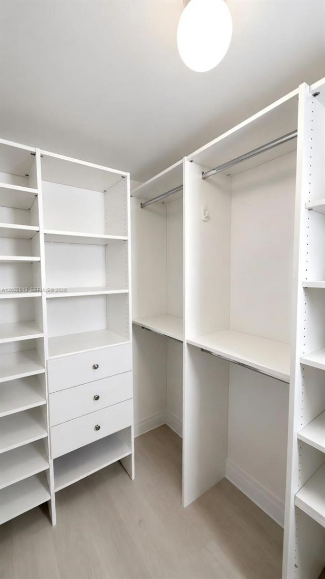 1 Glen Royal Pkwy , Unit 1210, Miami, FL 33125 Photo