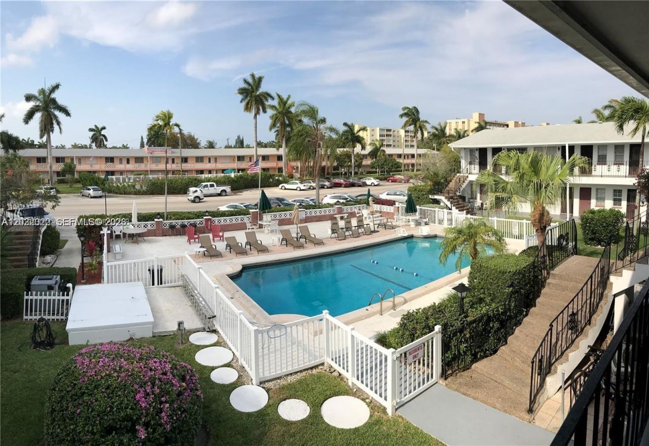 1100 Atlantic Shores Blvd , Unit 405, Hallandale Beach, FL 33009 Photo