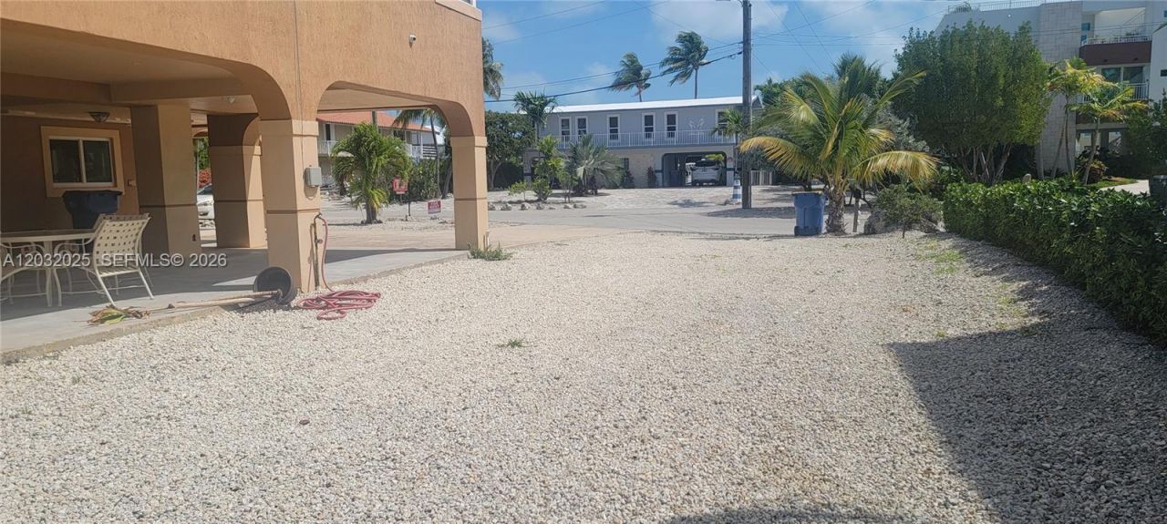 51 W Plaza Del Lago , Unit ., Islamorada, FL 33036 Photo