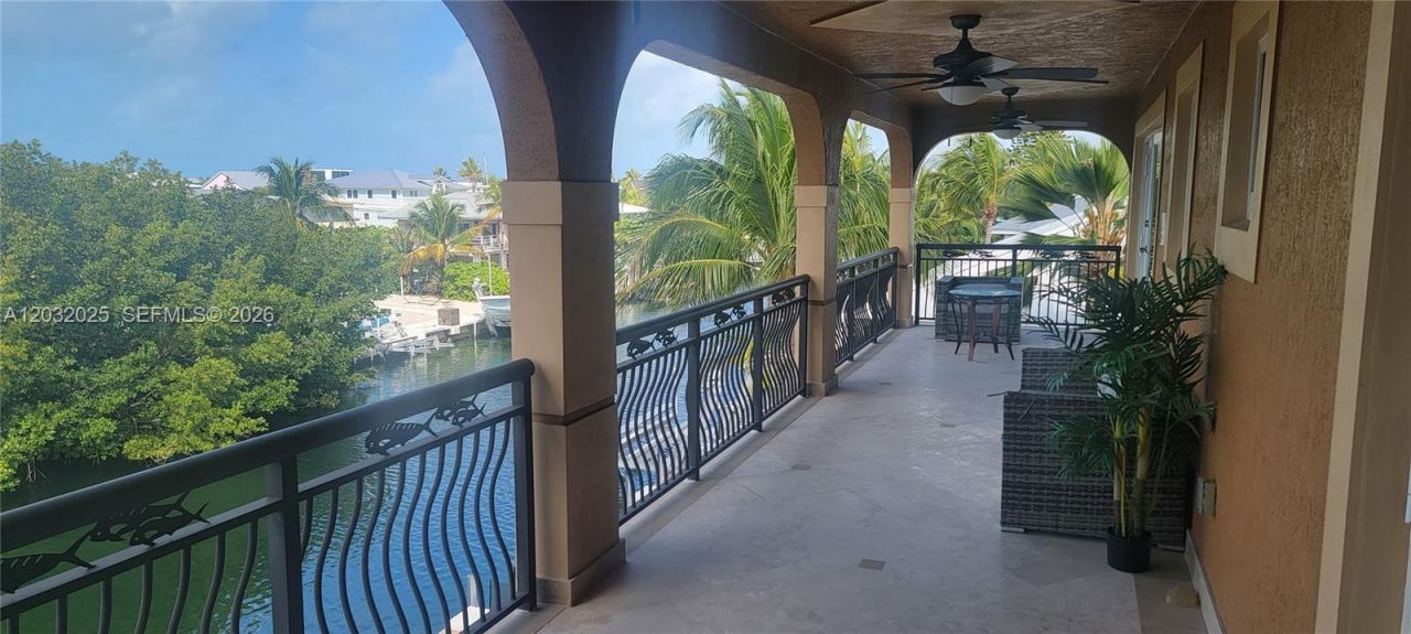 51 W Plaza Del Lago , Unit ., Islamorada, FL 33036 Photo