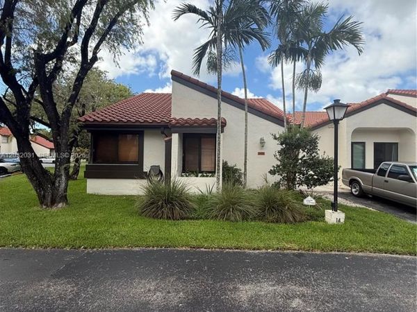 12430 SW 94th Ter , Miami, FL 33186