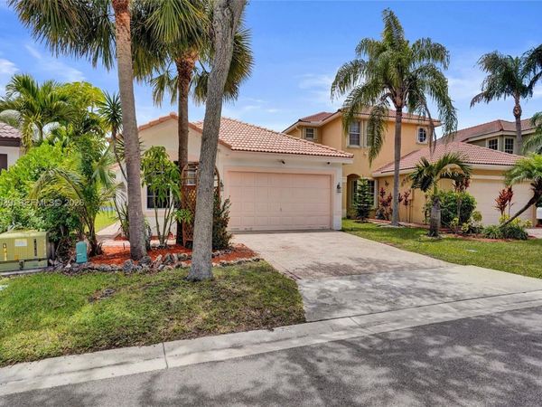 5272 NW 117th Ave , Coral Springs, FL 33076