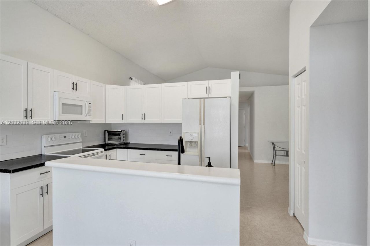 5272 NW 117th Ave, Coral Springs, FL 33076 Photo