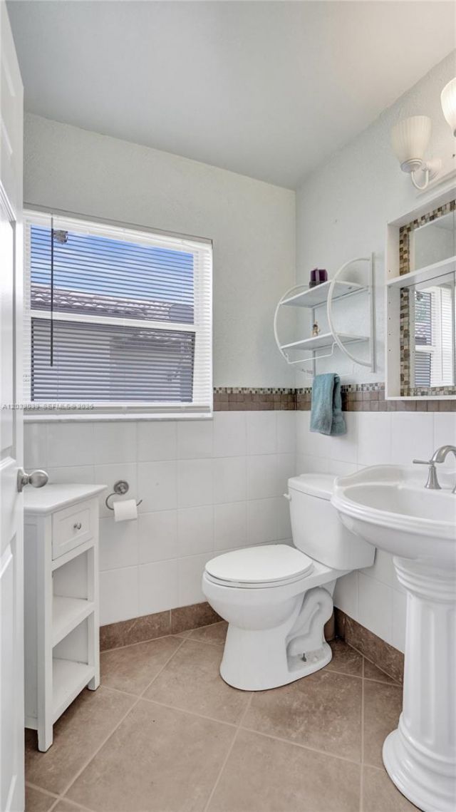 5272 NW 117th Ave, Coral Springs, FL 33076 Photo