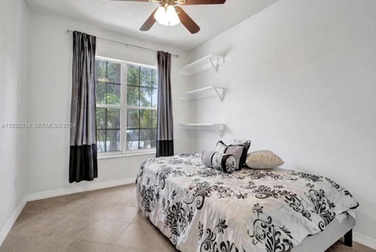 5272 NW 117th Ave, Coral Springs, FL 33076 Photo