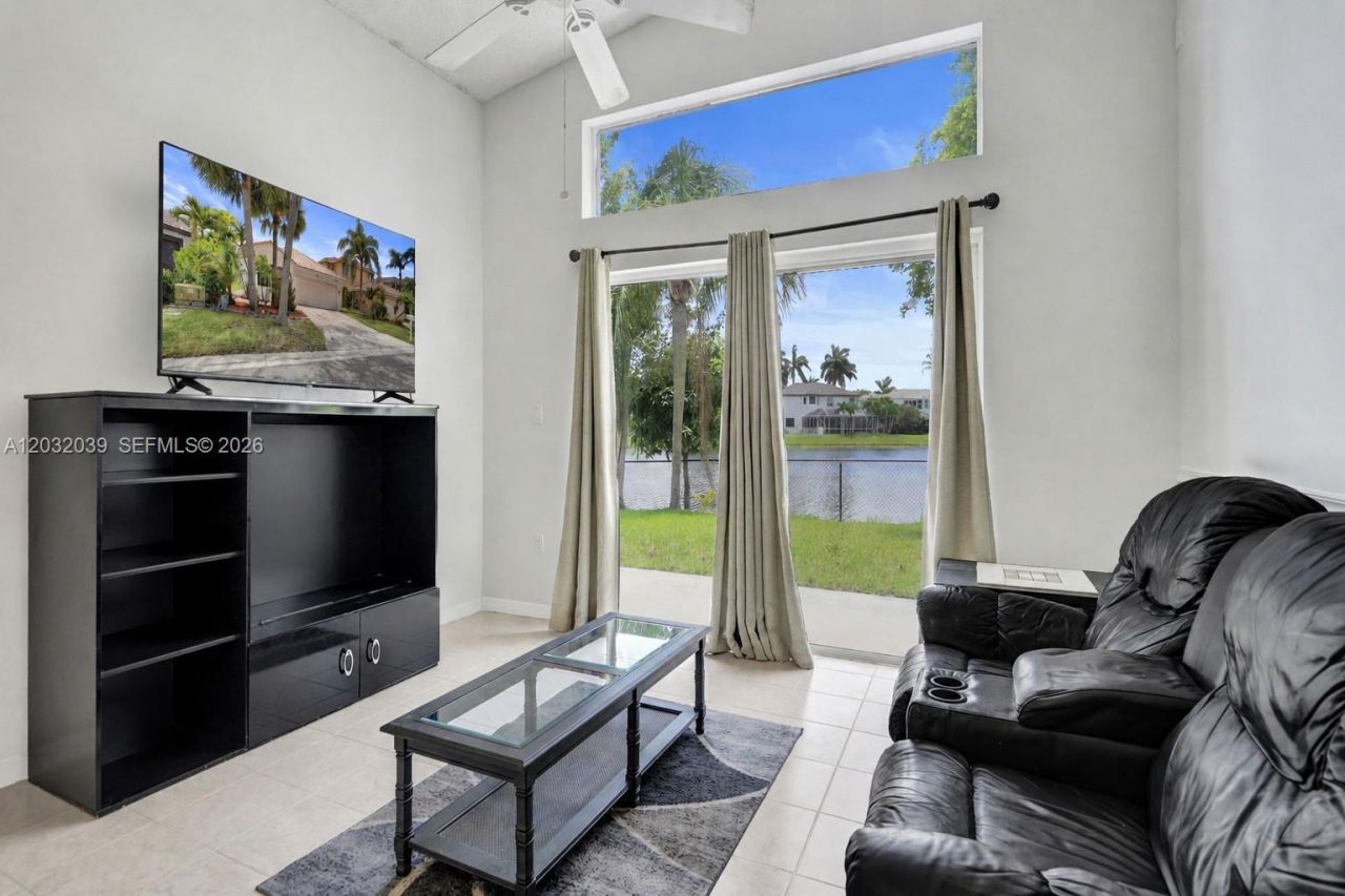 5272 NW 117th Ave, Coral Springs, FL 33076 Photo