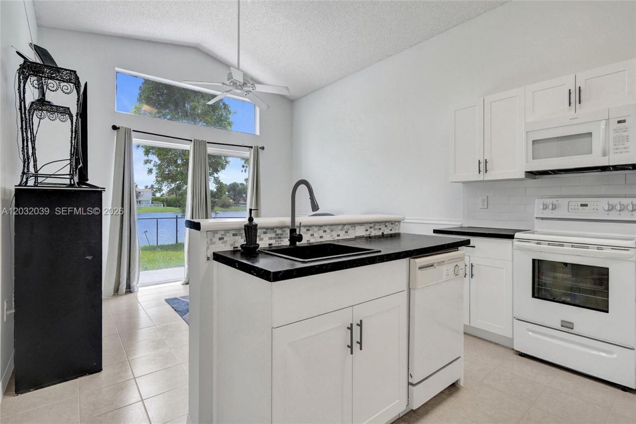 5272 NW 117th Ave, Coral Springs, FL 33076 Photo