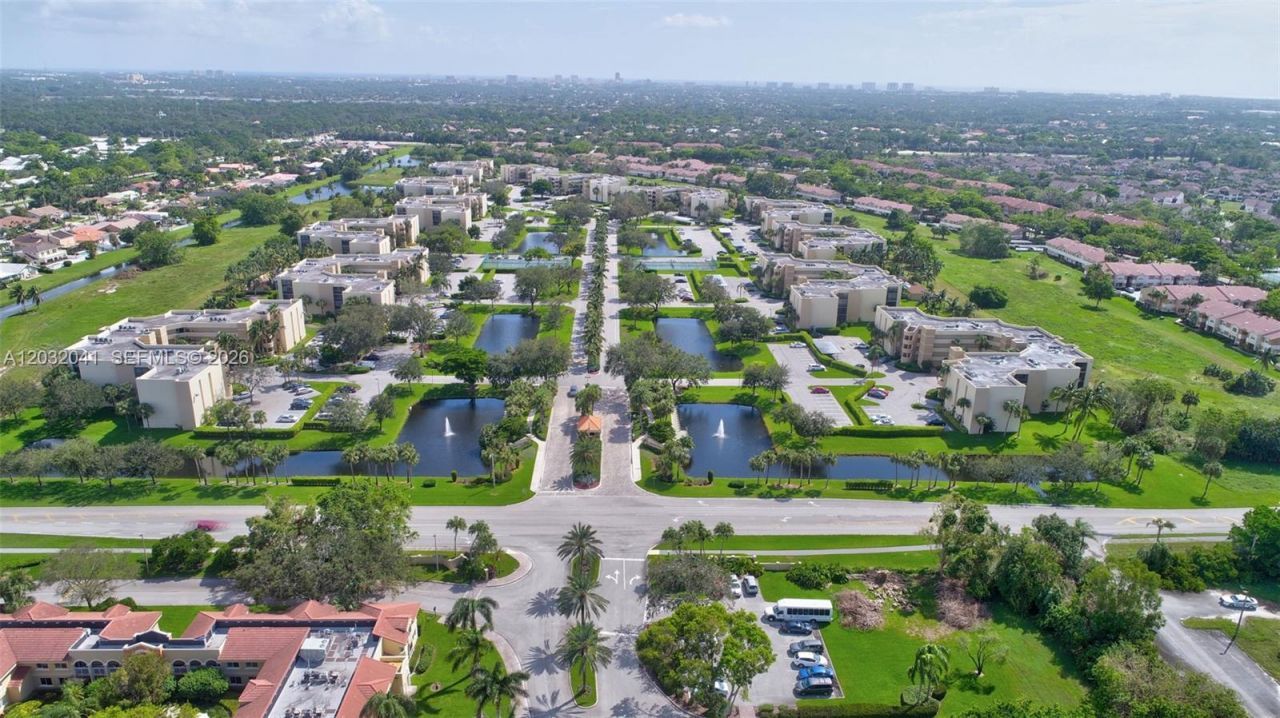 5901 Camino Del Sol , Unit 207, Boca Raton, FL 33433 Photo
