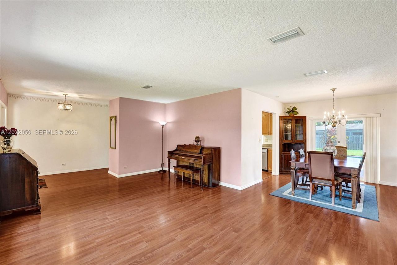 7421 NW 8th Ct , Plantation, FL 33317 Photo