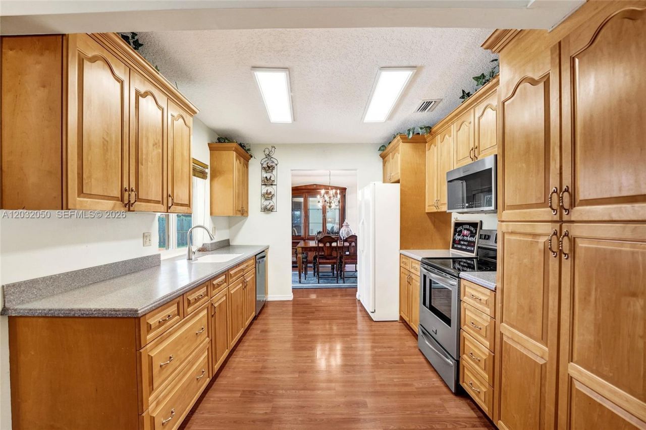7421 NW 8th Ct , Plantation, FL 33317 Photo