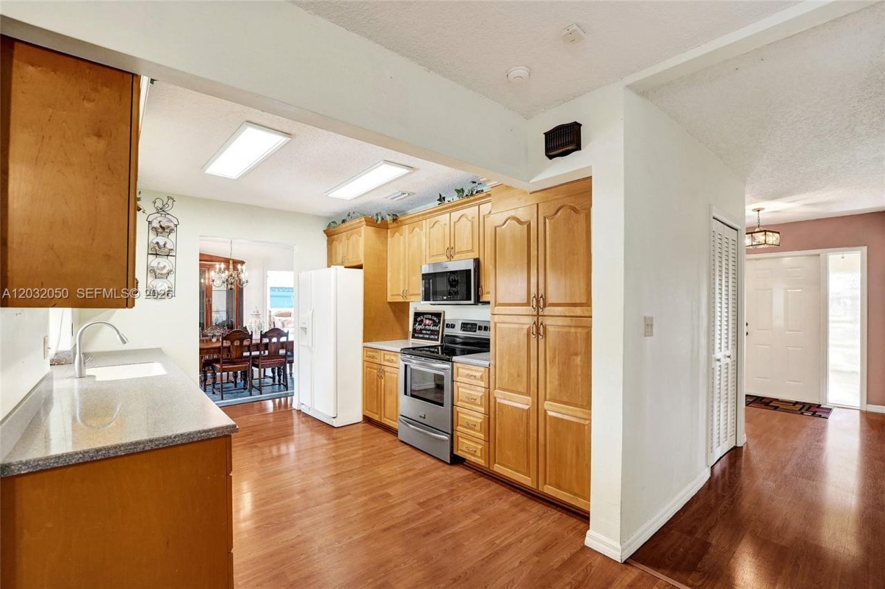7421 NW 8th Ct , Plantation, FL 33317 Photo
