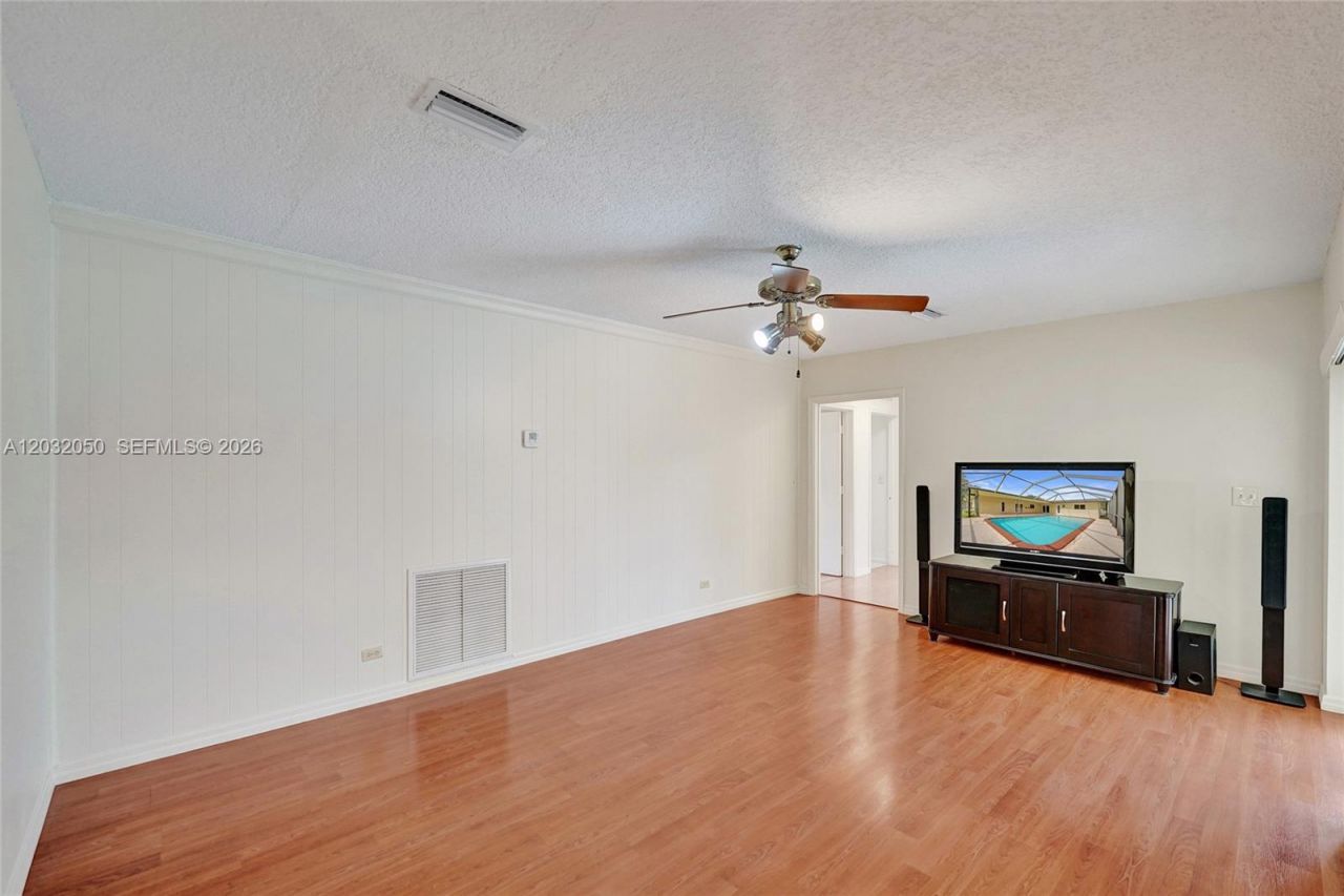 7421 NW 8th Ct, Plantation, FL 33317 Photo