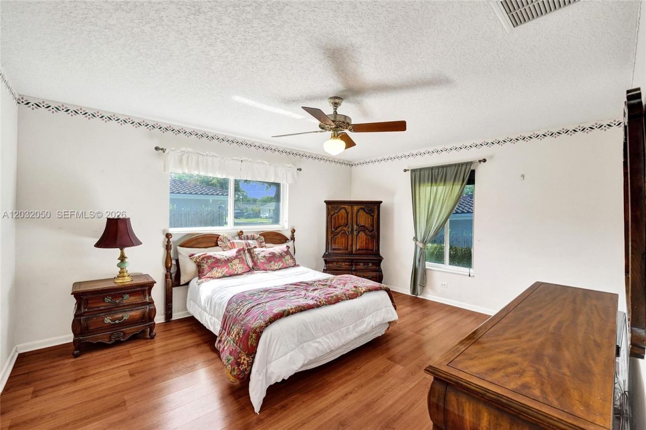 7421 NW 8th Ct , Plantation, FL 33317 Photo
