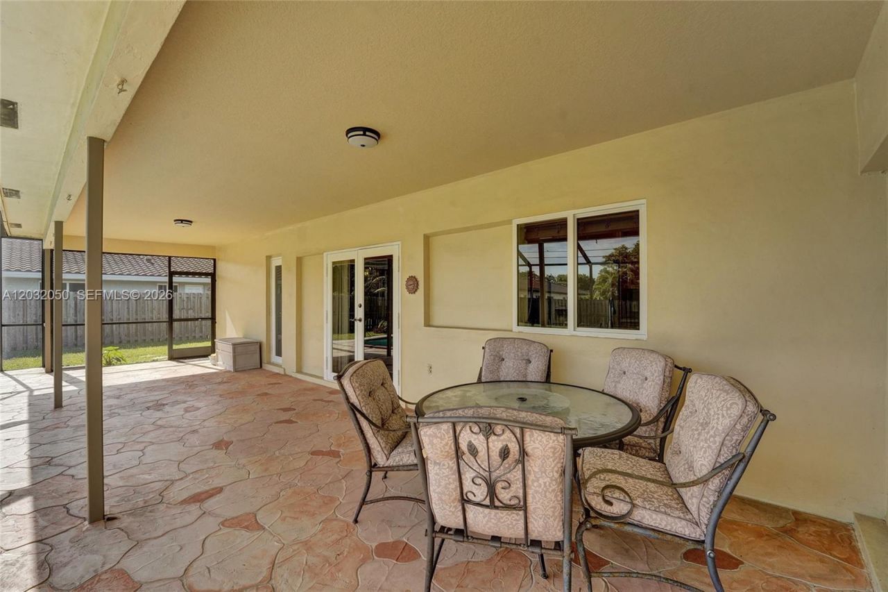 7421 NW 8th Ct , Plantation, FL 33317 Photo