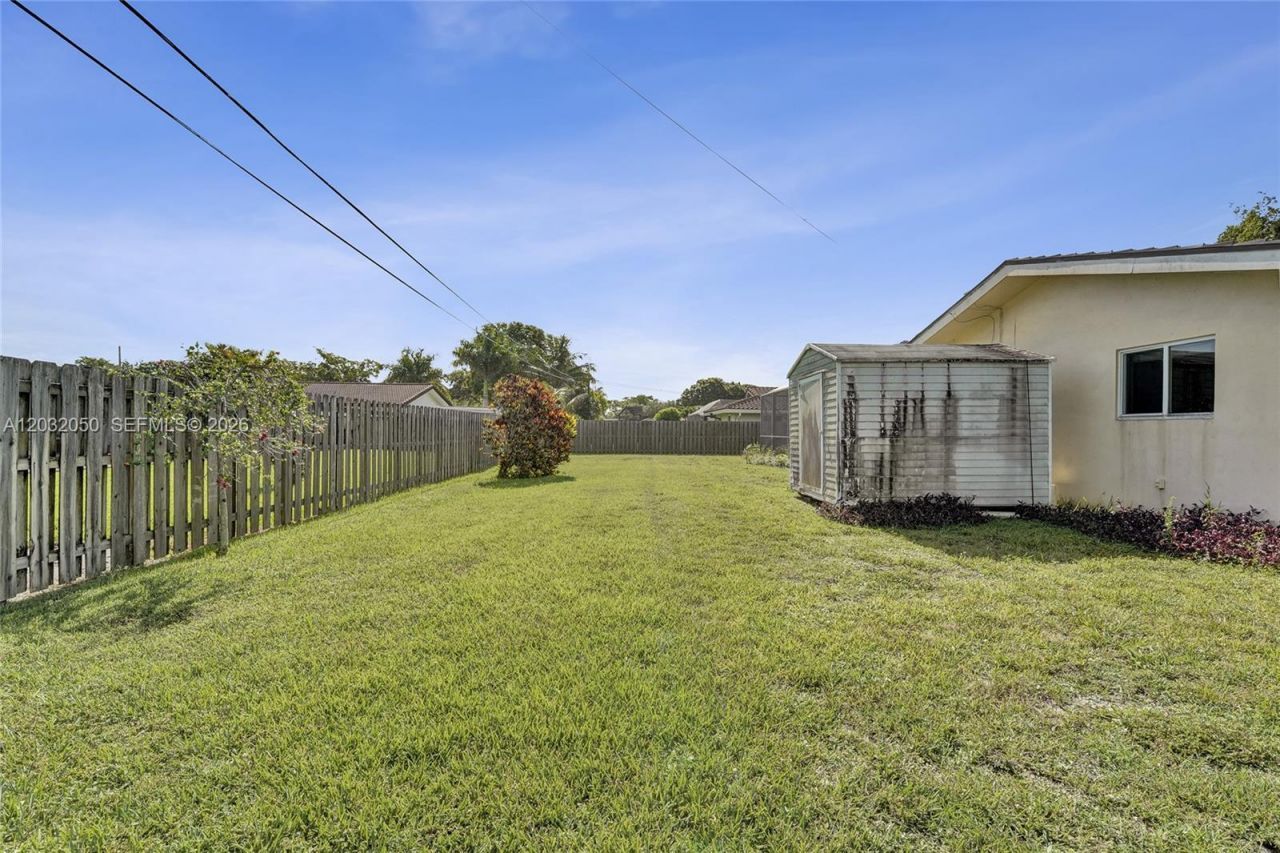 7421 NW 8th Ct , Plantation, FL 33317 Photo
