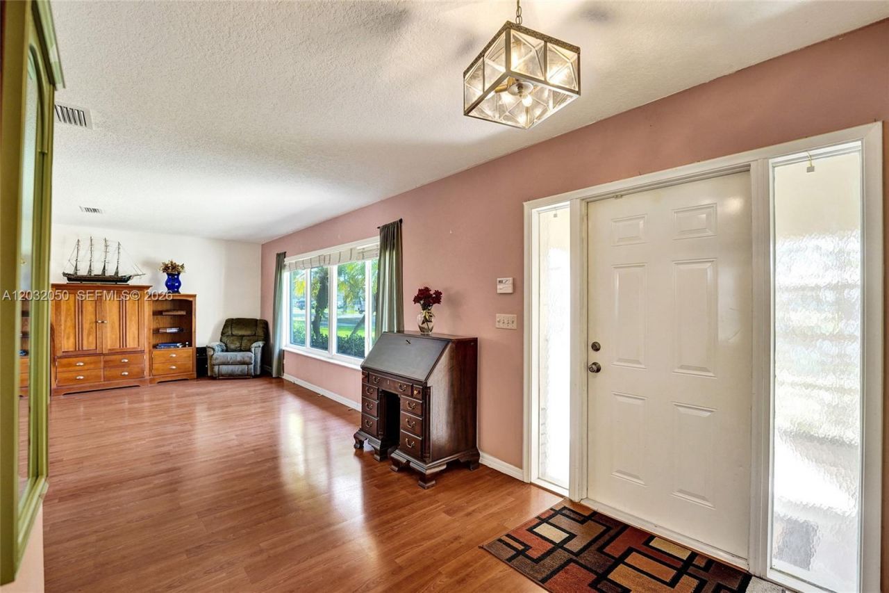 7421 NW 8th Ct , Plantation, FL 33317 Photo