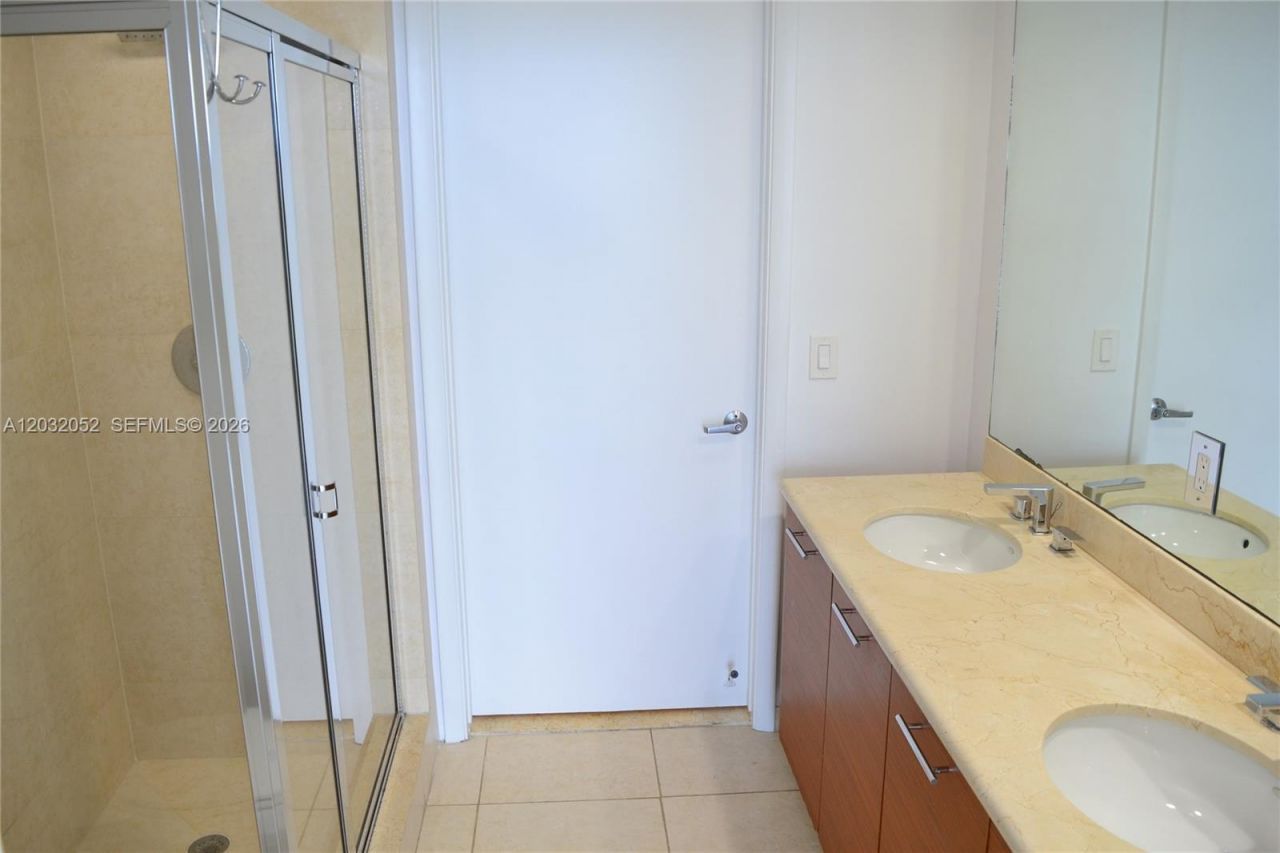 50 Biscayne Blvd , Unit 1408, Miami, FL 33132 Photo