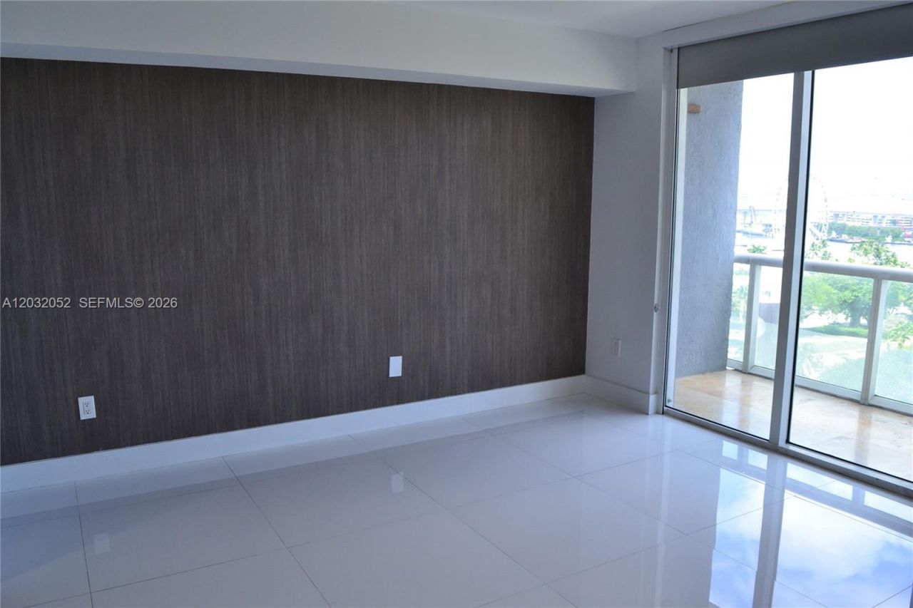 50 Biscayne Blvd , Unit 1408, Miami, FL 33132 Photo