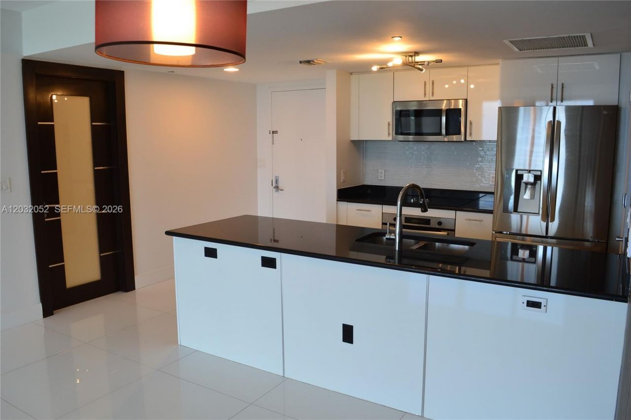 50 Biscayne Blvd , Unit 1408, Miami, FL 33132 Photo