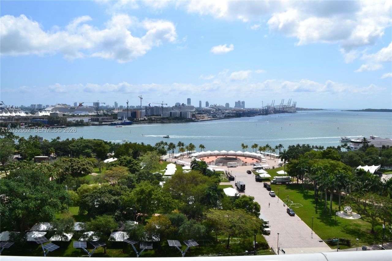 50 Biscayne Blvd , Unit 1408, Miami, FL 33132 Photo