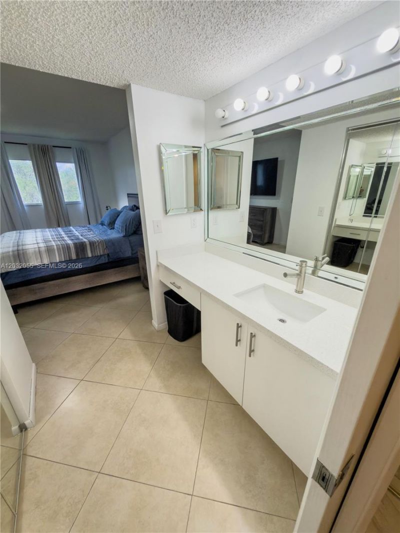 1200 SW 137th Ave , Unit 305E, Pembroke Pines, FL 33027 Photo