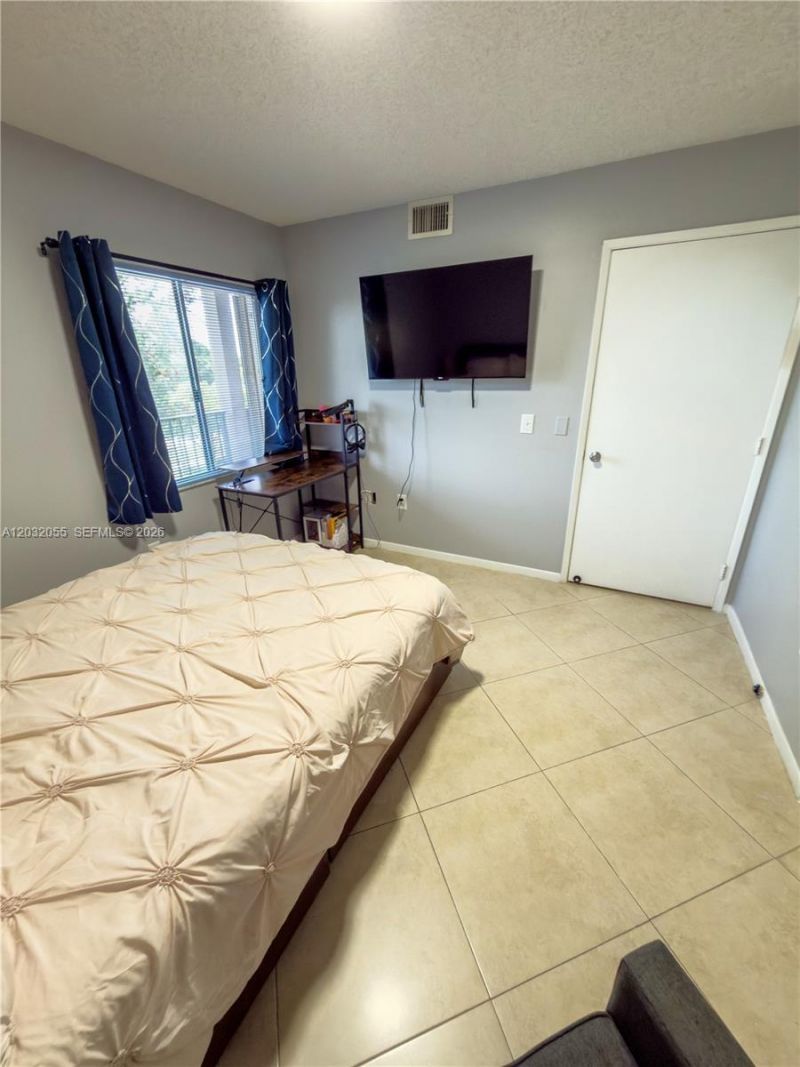 1200 SW 137th Ave , Unit 305E, Pembroke Pines, FL 33027 Photo