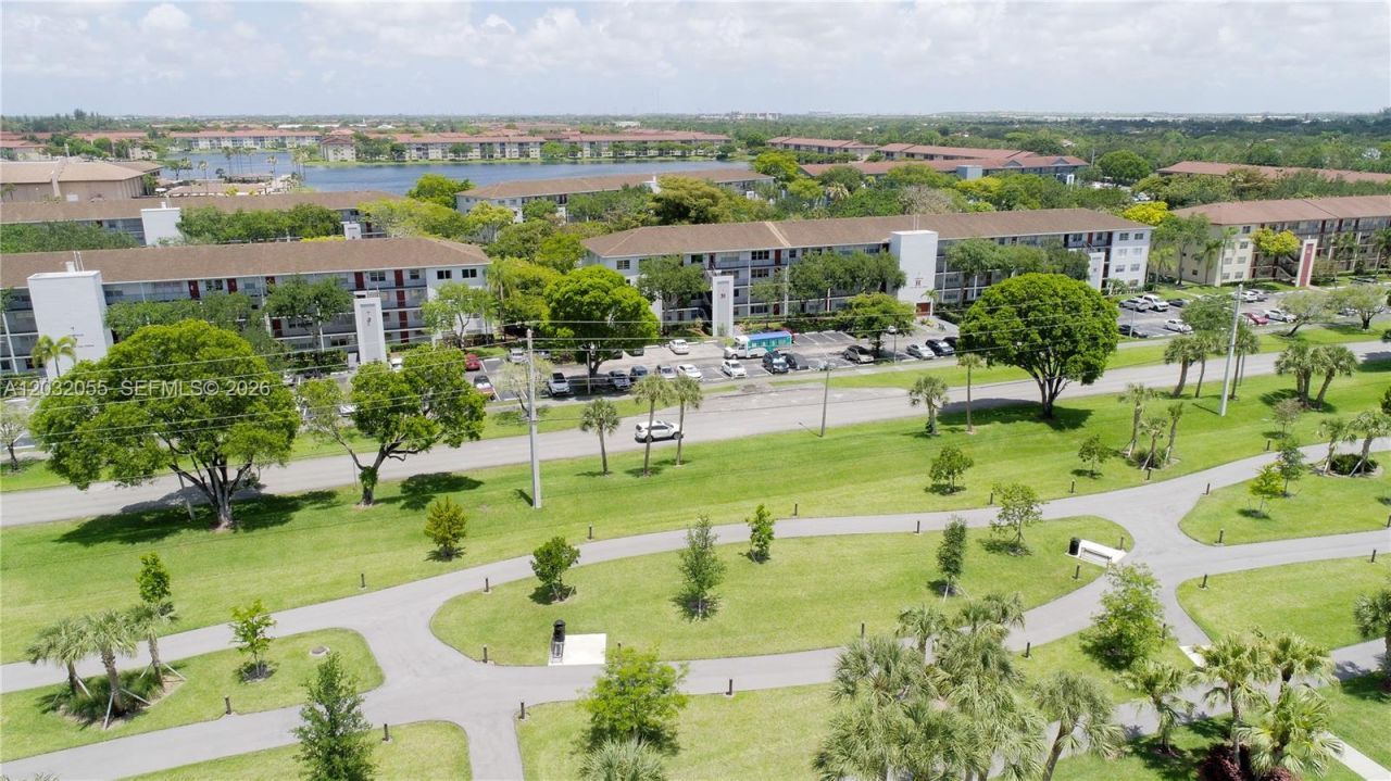 1200 SW 137th Ave , Unit 305E, Pembroke Pines, FL 33027 Photo