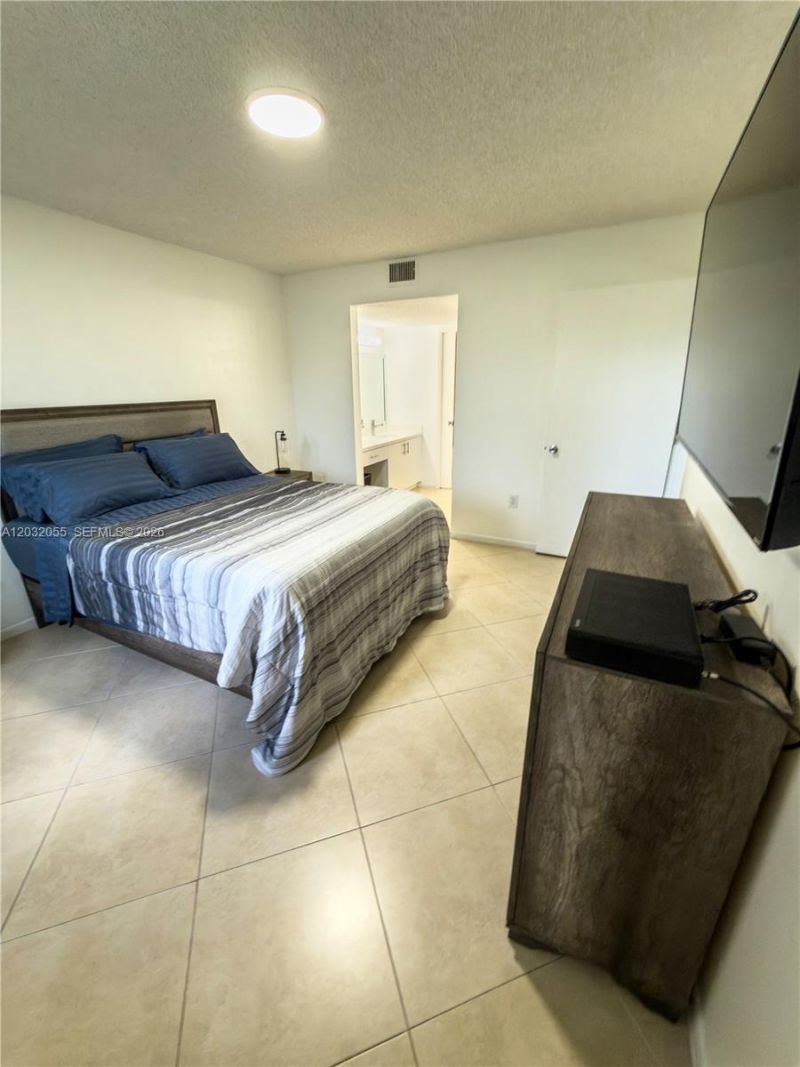 1200 SW 137th Ave , Unit 305E, Pembroke Pines, FL 33027 Photo