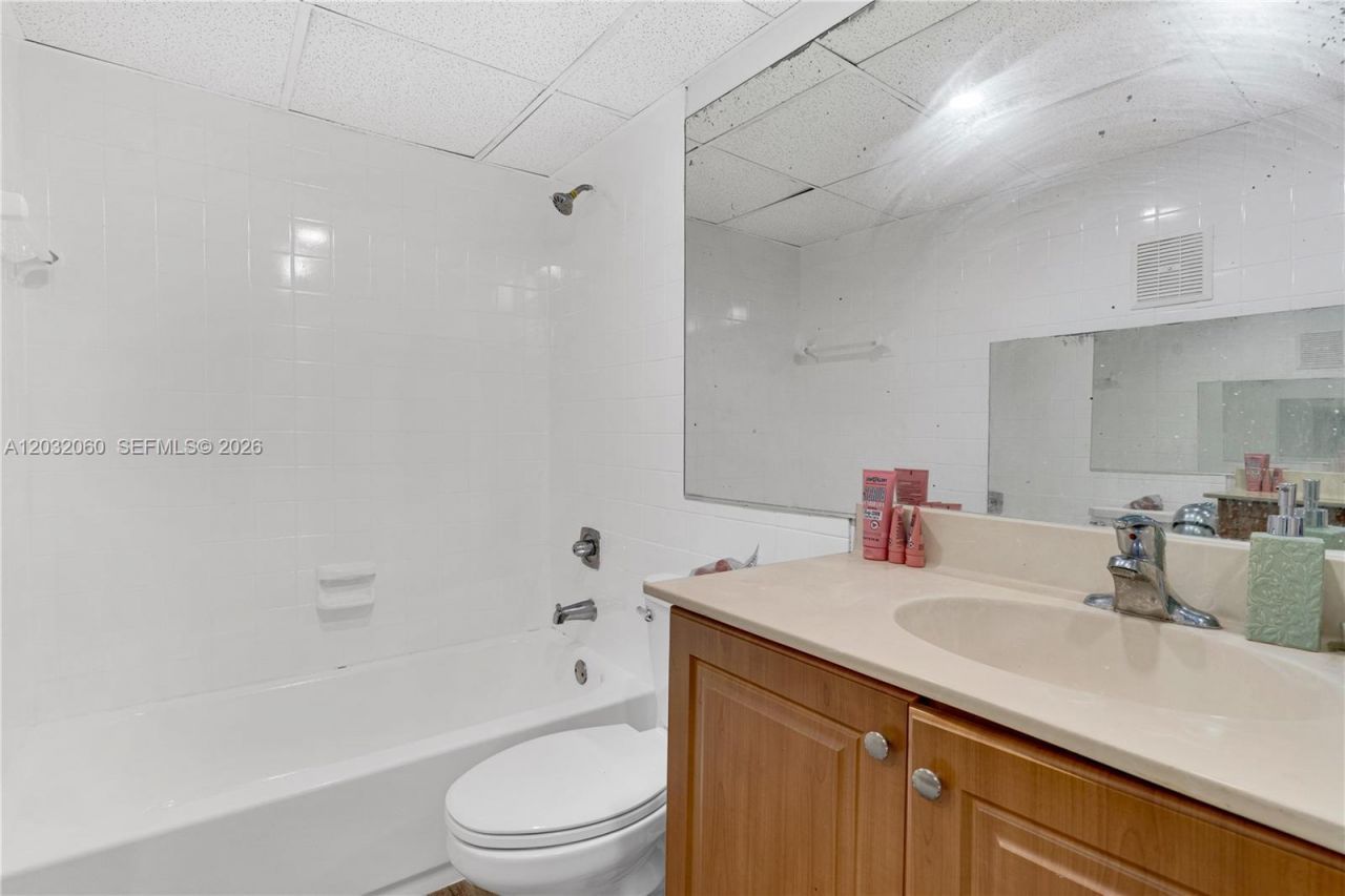 2790 NW 196th St , Unit 2790, Miami Gardens, FL 33056 Photo