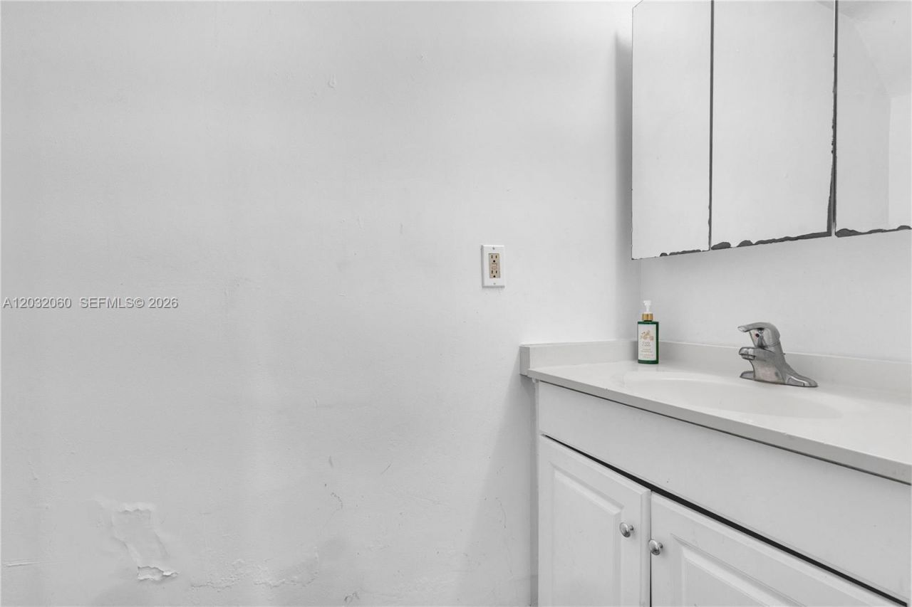 2790 NW 196th St , Unit 2790, Miami Gardens, FL 33056 Photo
