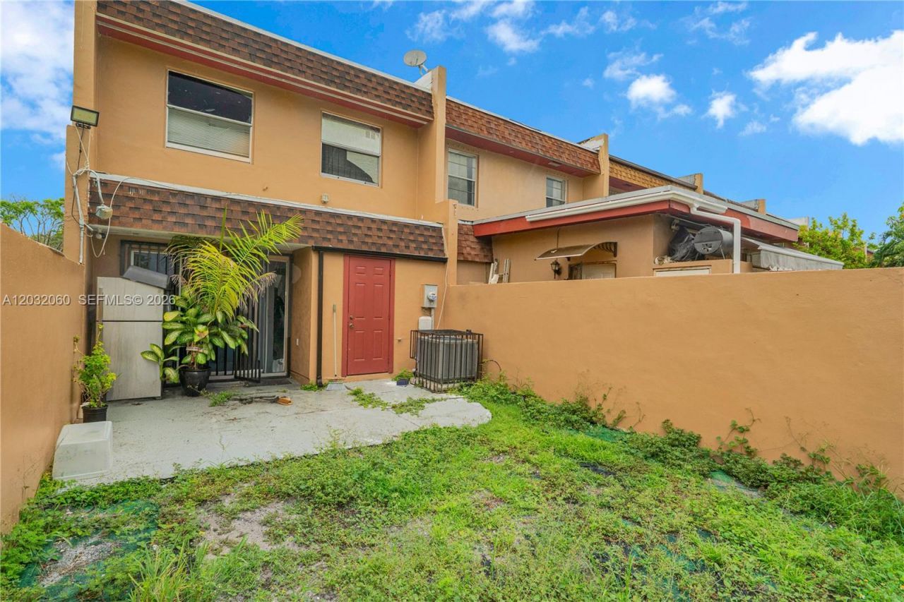 2790 NW 196th St , Unit 2790, Miami Gardens, FL 33056 Photo