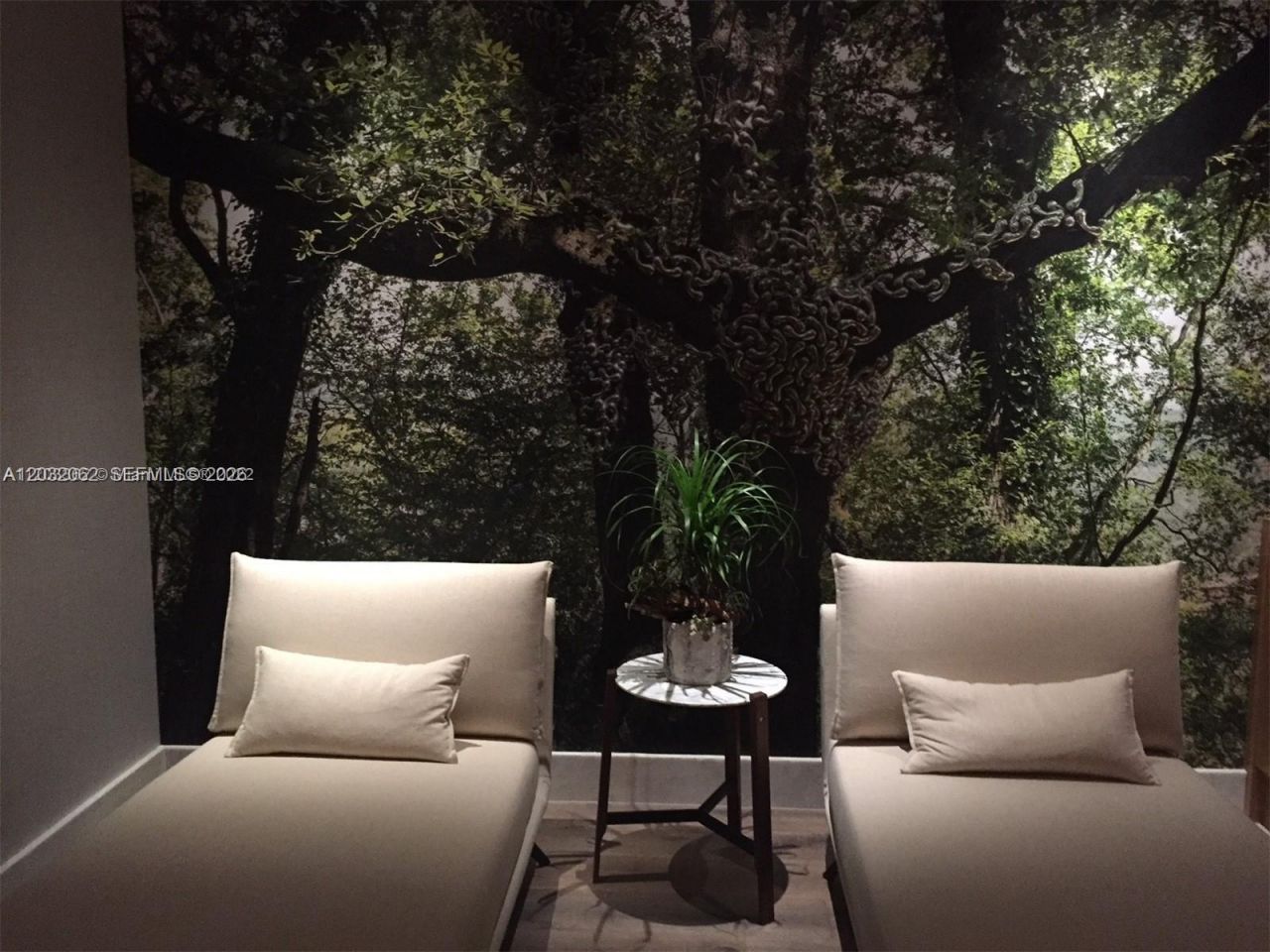1010 Brickell Ave, Unit 2704, Miami, FL 33131 Photo