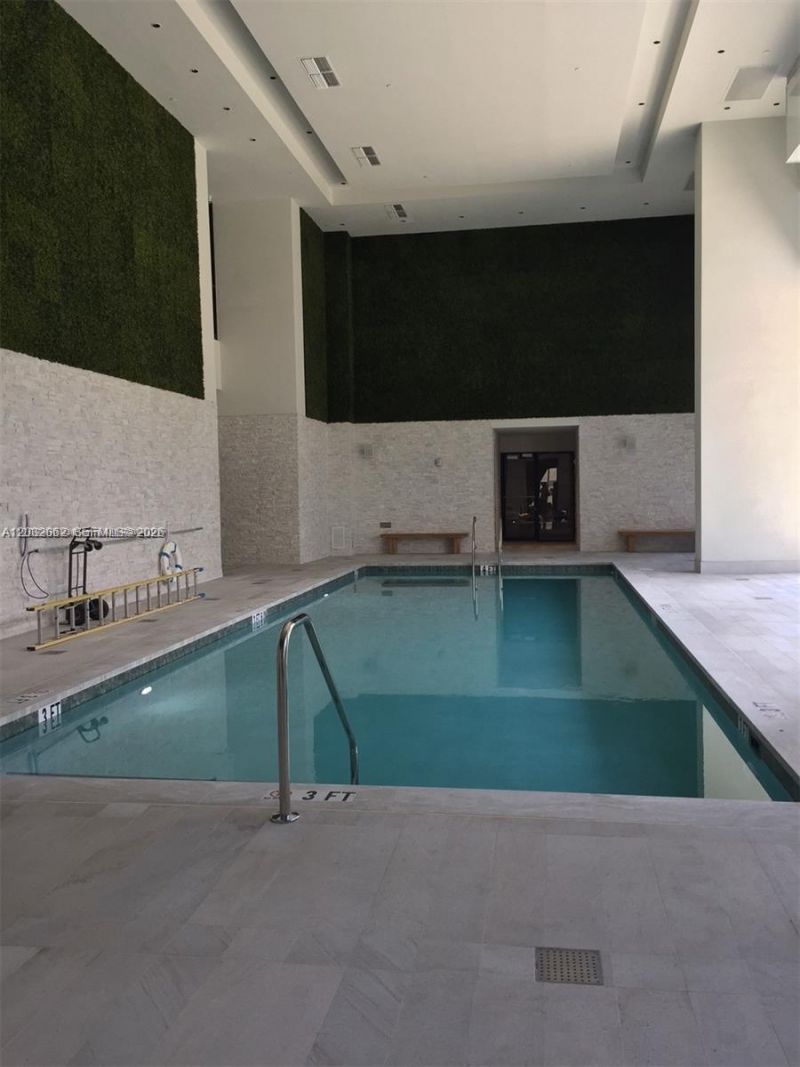 1010 Brickell Ave, Unit 2704, Miami, FL 33131 Photo