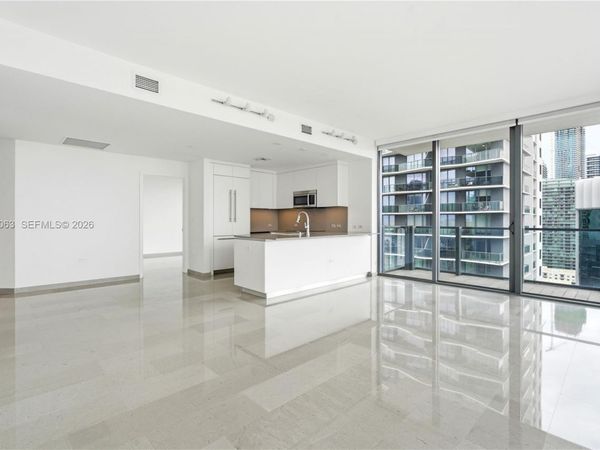 88 SW 7th St , Unit 2302, Miami, FL 33130