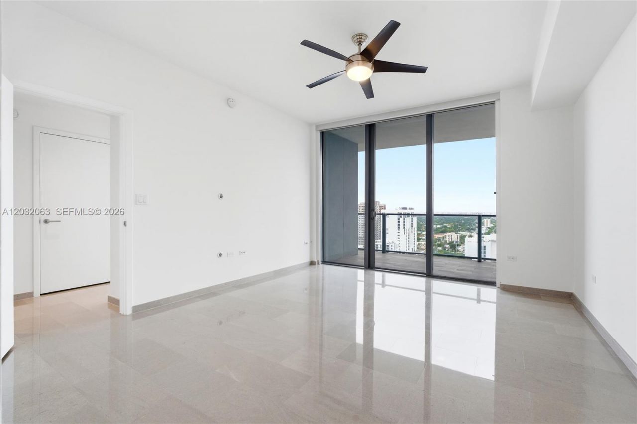88 SW 7th St, Unit 2302, Miami, FL 33130 Photo