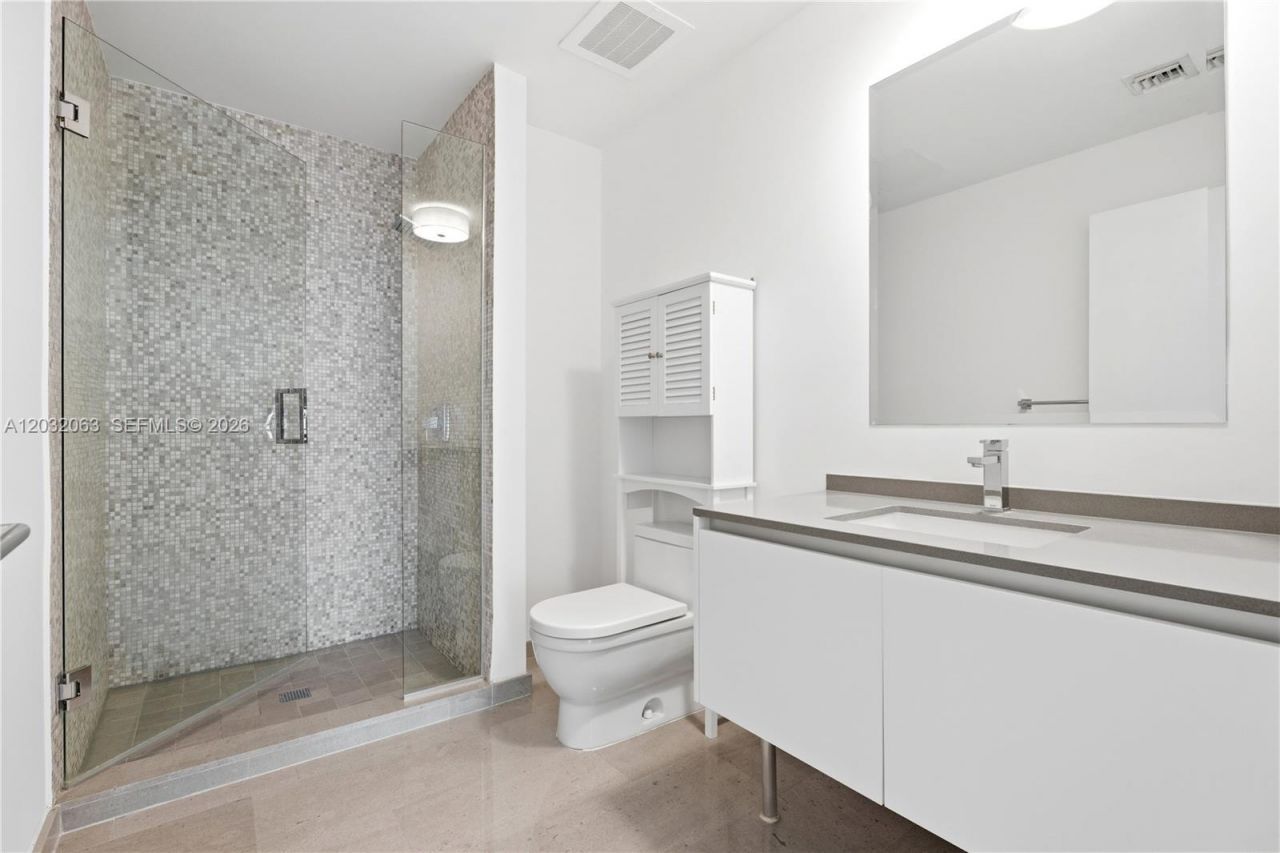 88 SW 7th St, Unit 2302, Miami, FL 33130 Photo