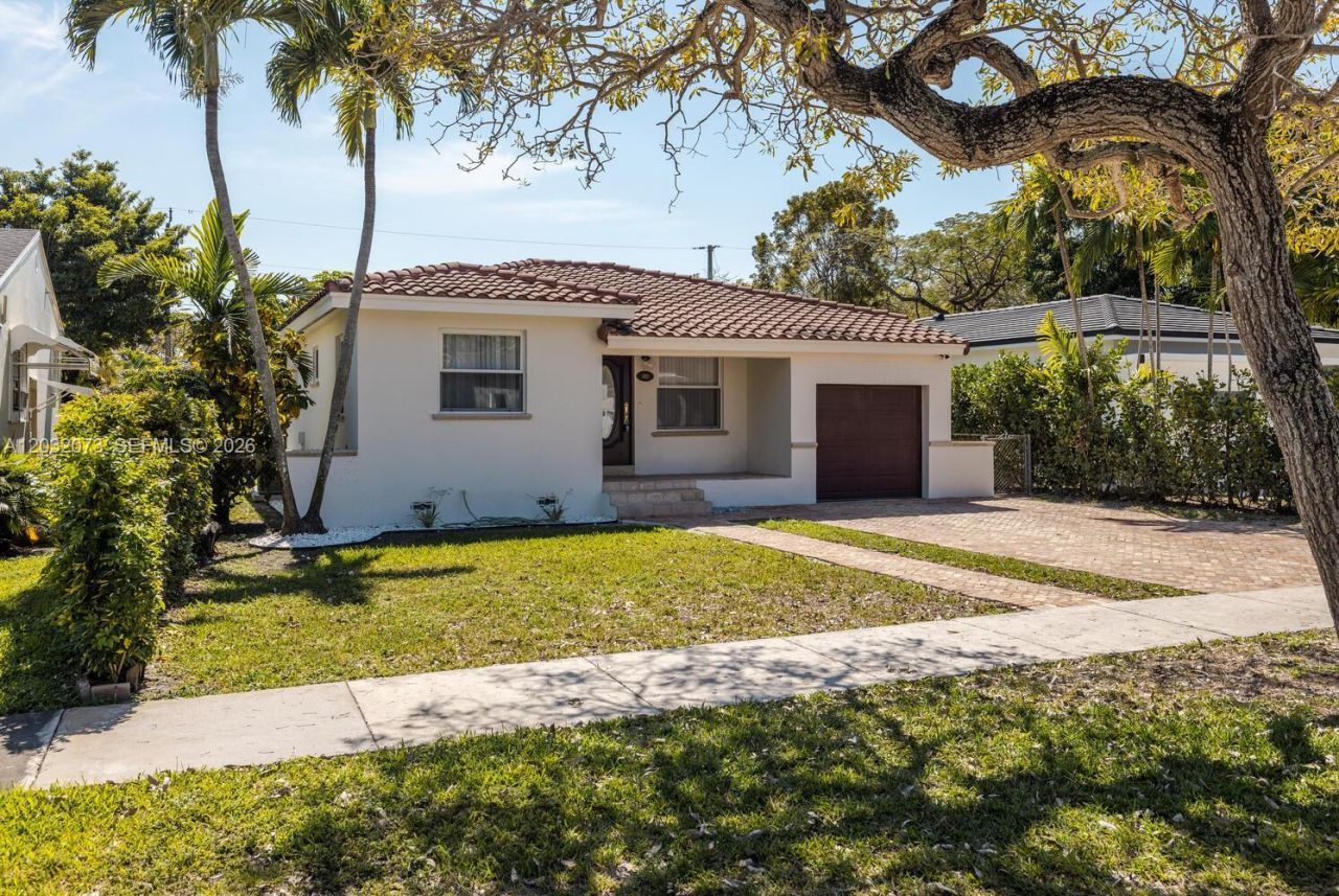 180 Carlisle Dr , Miami Springs, FL 33166 Photo