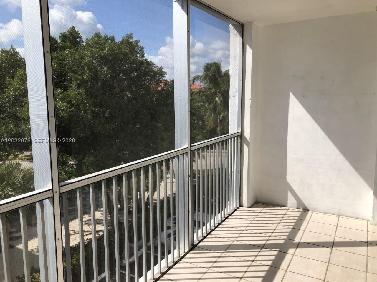 150 Ocean Lane Dr, Unit 4B, Key Biscayne, FL 33149 Photo