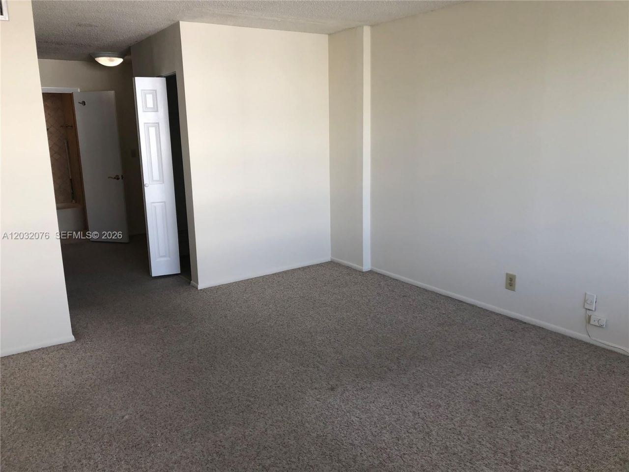 150 Ocean Lane Dr, Unit 4B, Key Biscayne, FL 33149 Photo